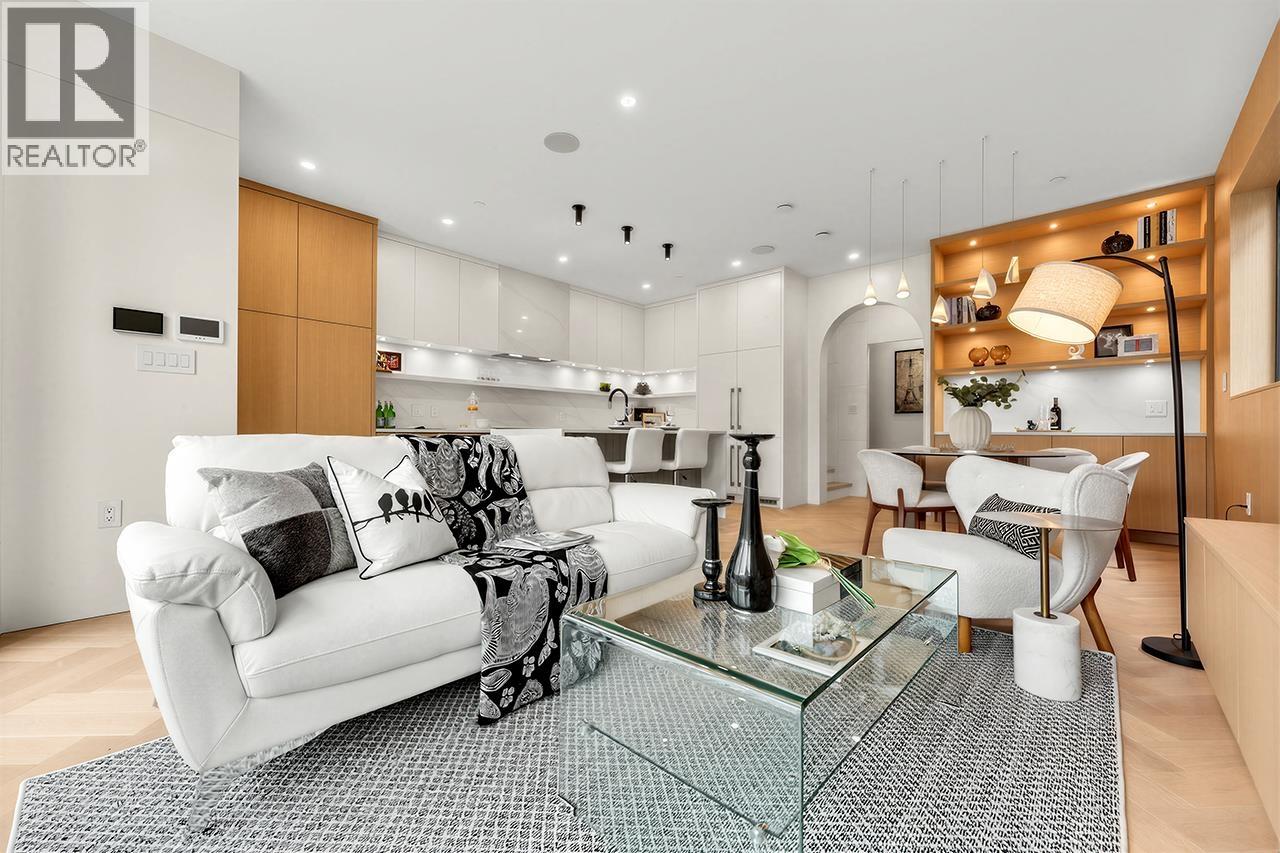 4956 Chester Street, Vancouver, British Columbia  V5W 3A8 - Photo 2 - R3114640