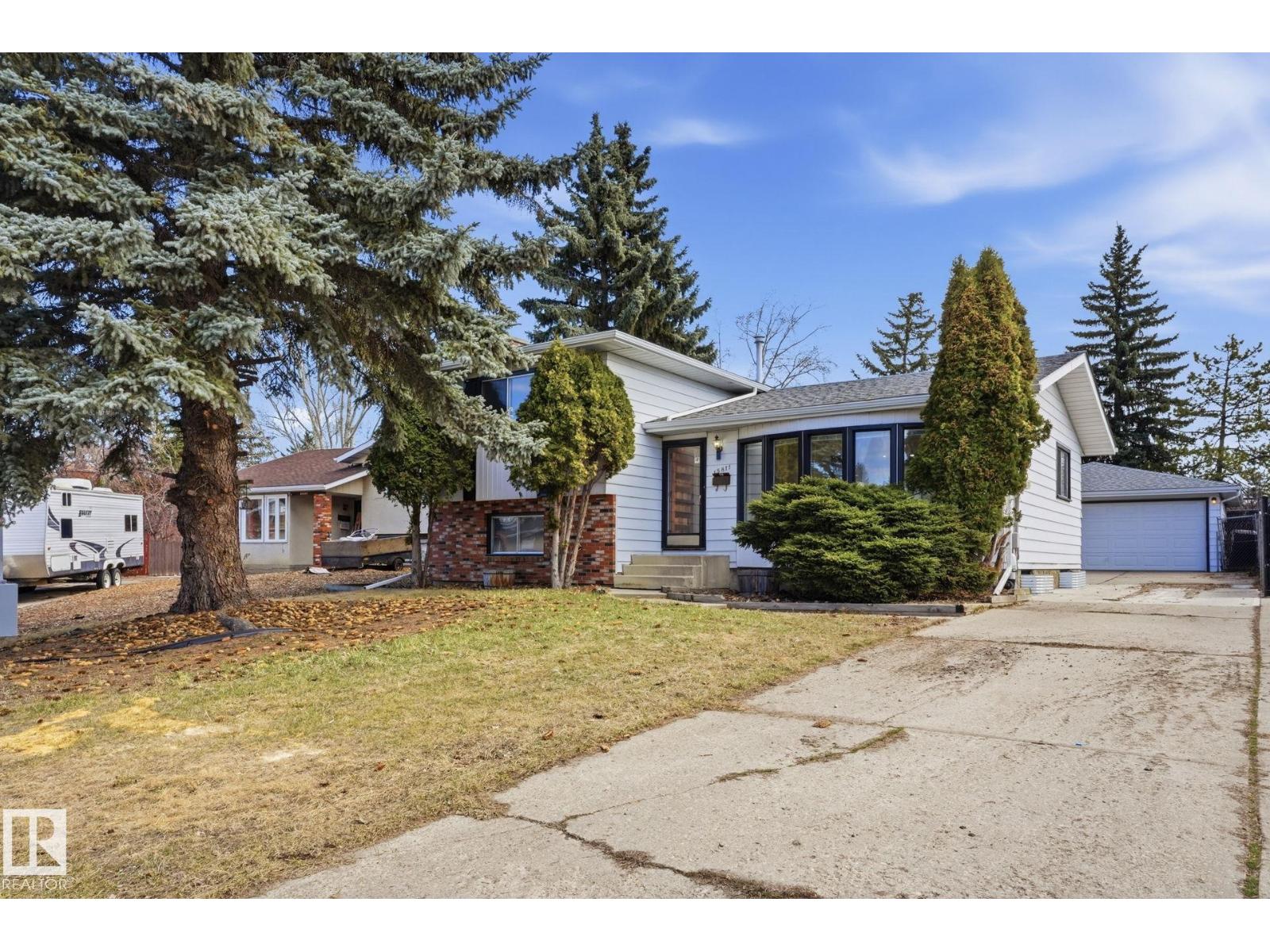 15811 114 ST NW, edmonton, Alberta