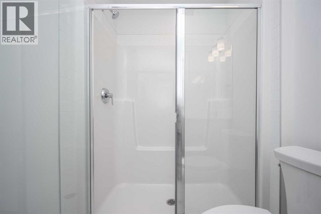 1020 West Lakeview Drive, Chestermere, Alberta  T1X 2T3 - Photo 22 - A2286457