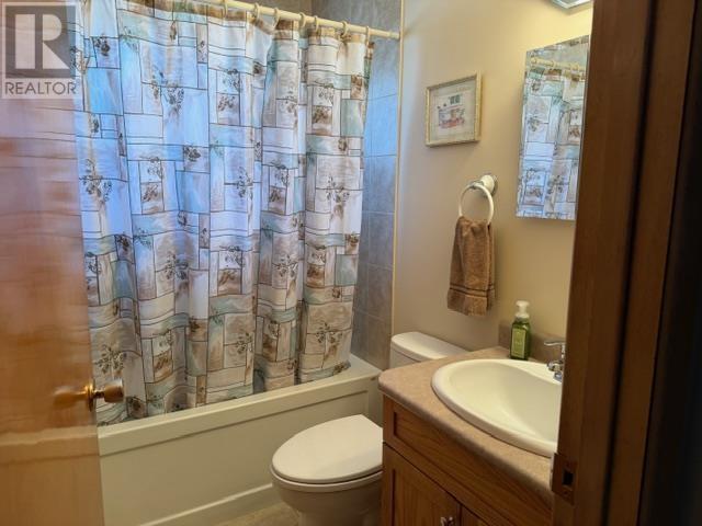 414 Sycamore Pl, Thunder Bay, Ontario  P7C 1W9 - Photo 8 - TB2600782