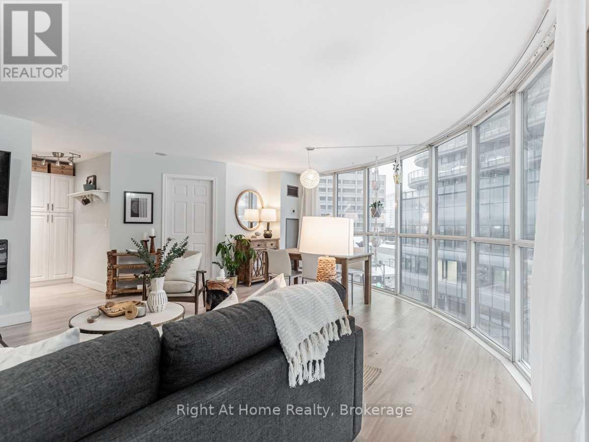 513 - 24 Wellesley Street W, Toronto, Ontario  M4Y 2X6 - Photo 13 - C13033498