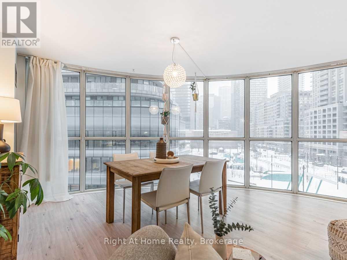 513 - 24 Wellesley Street W, Toronto, Ontario  M4Y 2X6 - Photo 15 - C13033498