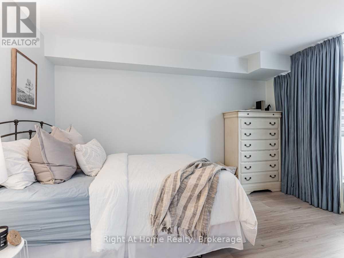 513 - 24 Wellesley Street W, Toronto, Ontario  M4Y 2X6 - Photo 22 - C13033498