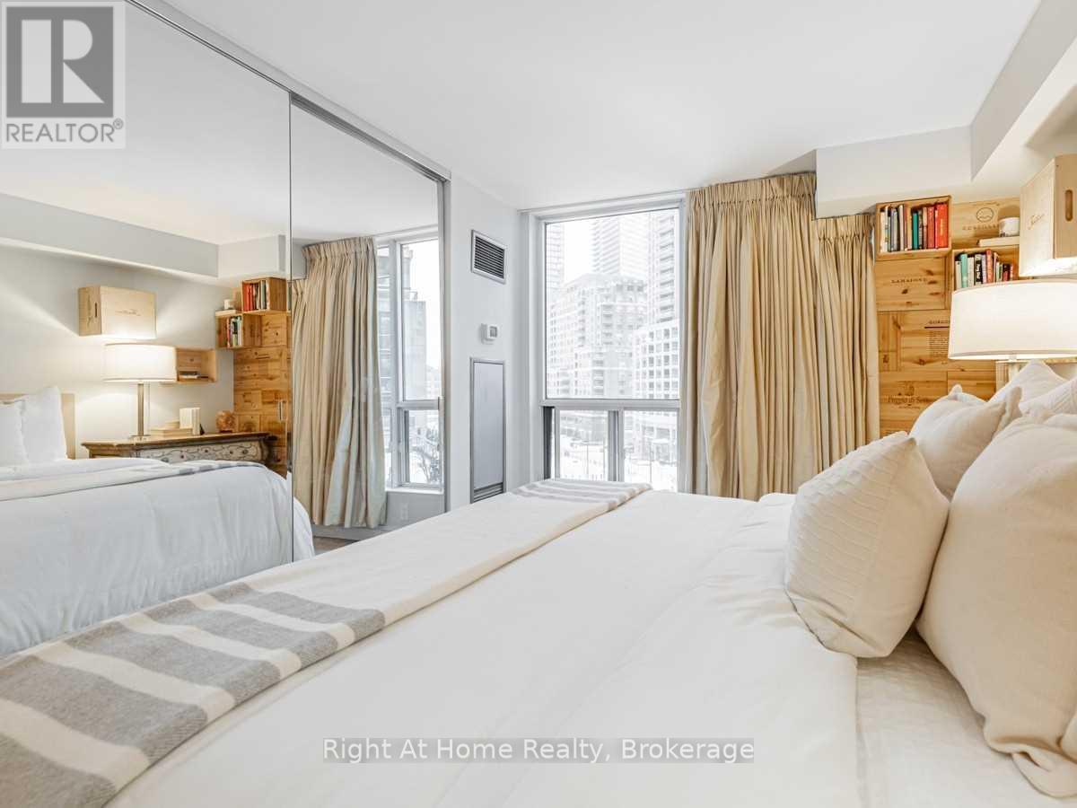 513 - 24 Wellesley Street W, Toronto, Ontario  M4Y 2X6 - Photo 28 - C13033498