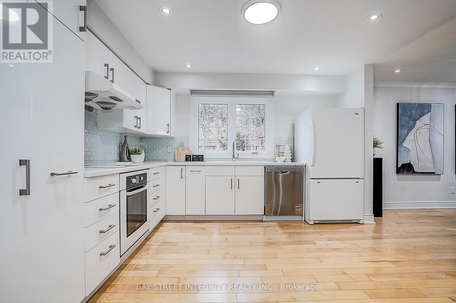 46 Caravan Drive, Toronto, Ontario  M3B 1N3 - Photo 17 - C13033486