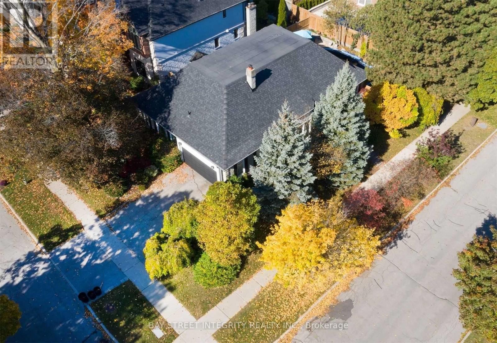 46 Caravan Drive, Toronto, Ontario  M3B 1N3 - Photo 2 - C13033486