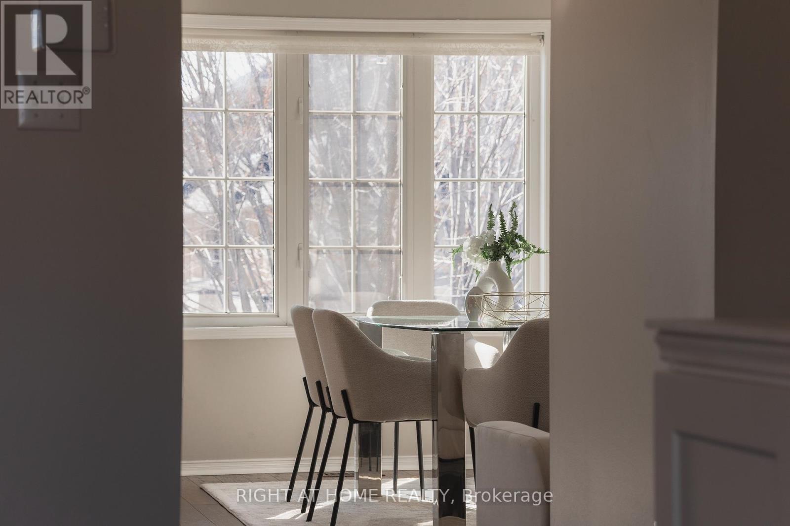 1251 Lamont Crescent, Milton, Ontario  L9T 6W4 - Photo 12 - W12908180