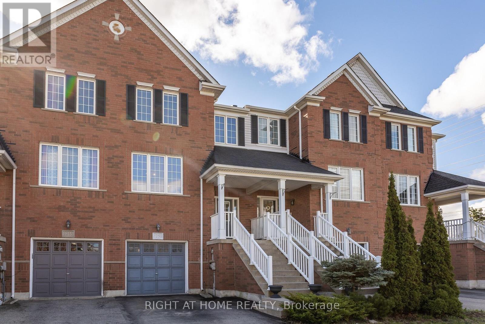 1251 LAMONT CRESCENT, Milton, Ontario
