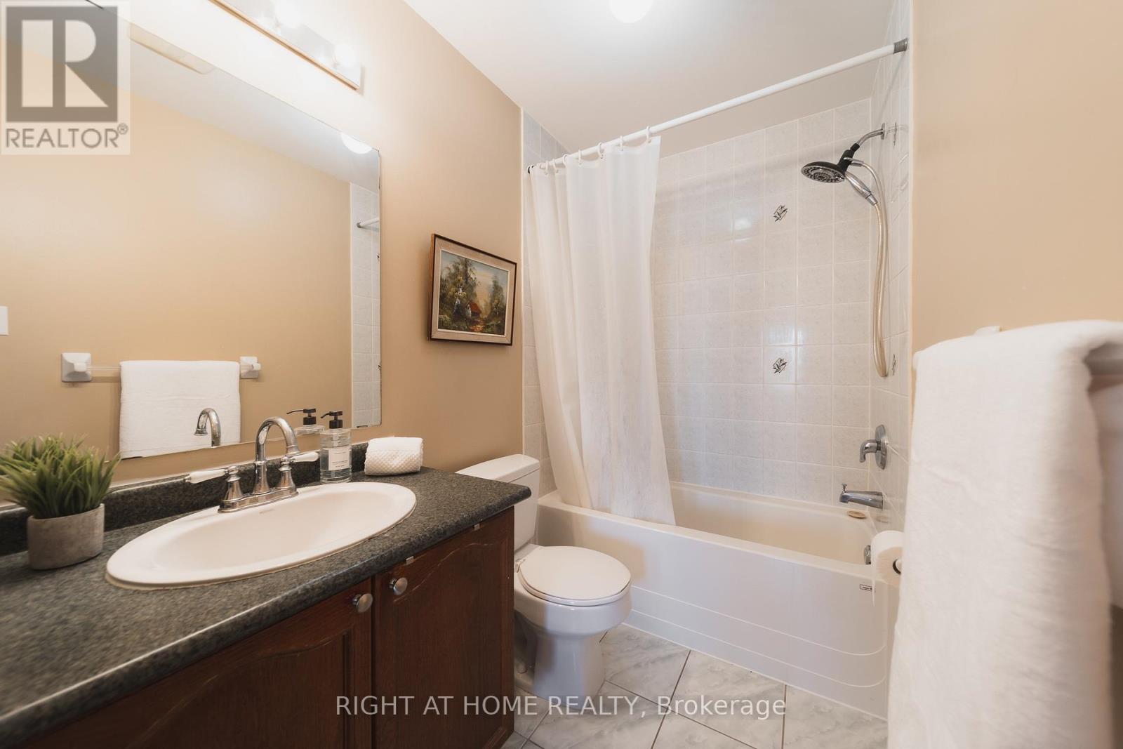 1251 Lamont Crescent, Milton, Ontario  L9T 6W4 - Photo 22 - W12908180