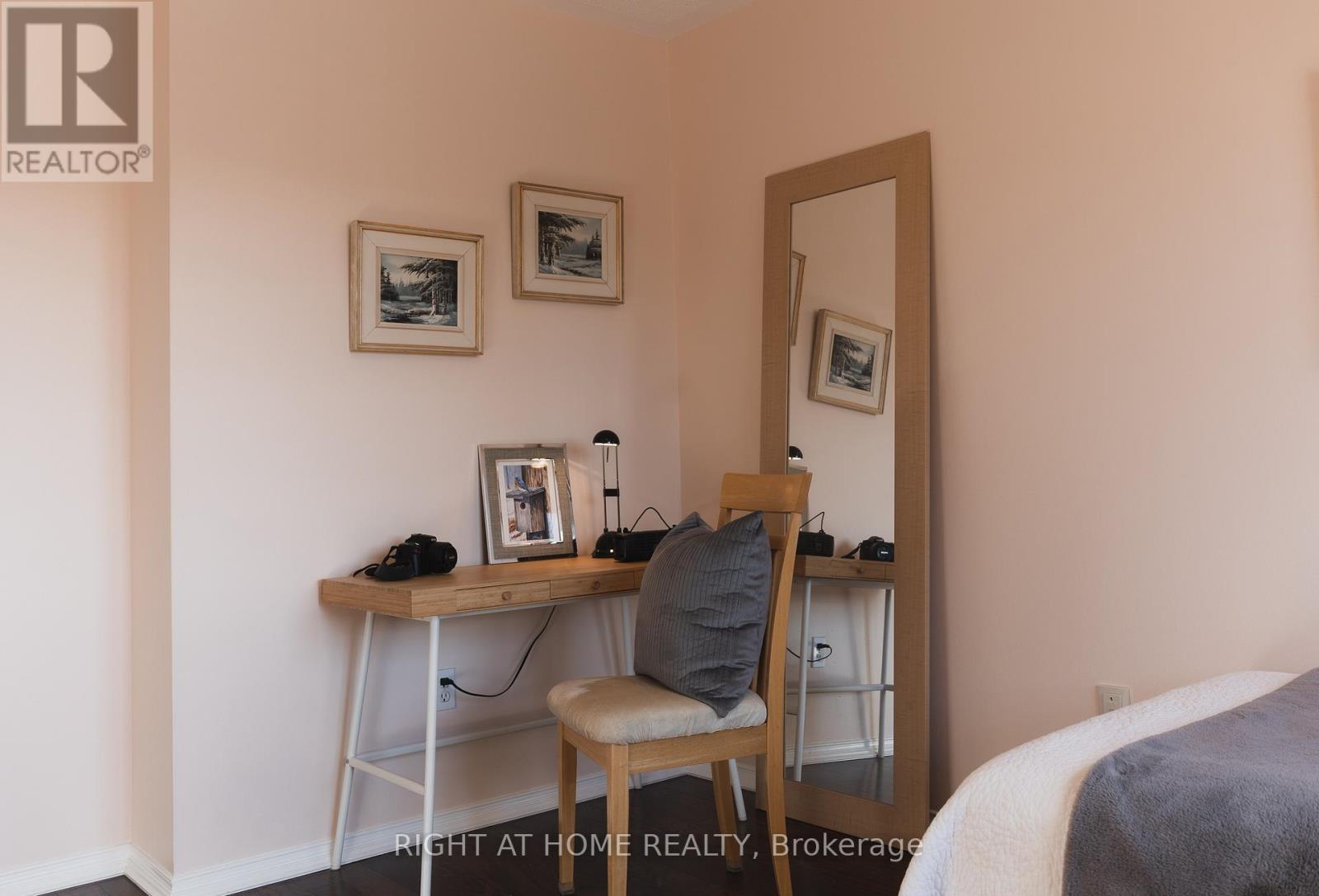 1251 Lamont Crescent, Milton, Ontario  L9T 6W4 - Photo 26 - W12908180