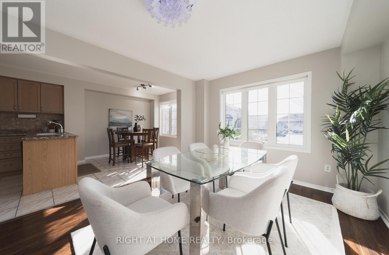 1251 Lamont Crescent, Milton, Ontario  L9T 6W4 - Photo 6 - W12908180