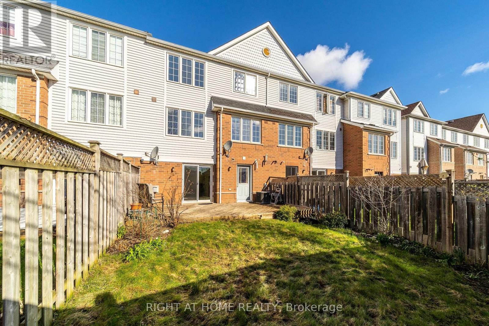 1251 Lamont Crescent, Milton, Ontario  L9T 6W4 - Photo 37 - W12908180