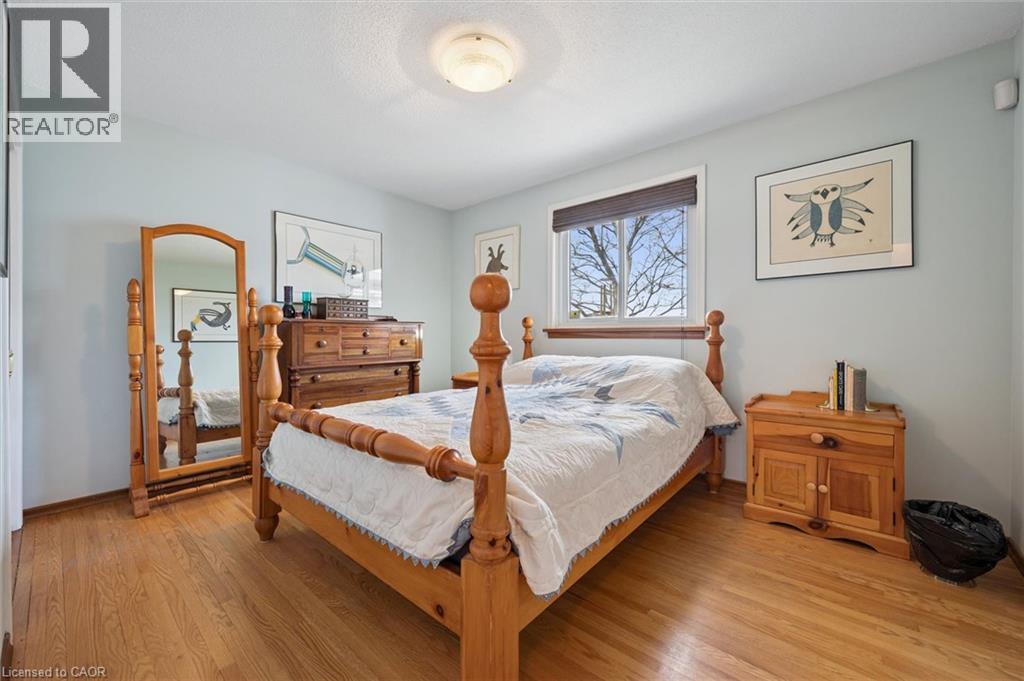 26 Parkhill Court, Kitchener, Ontario  N2C 2C4 - Photo 14 - 40822376