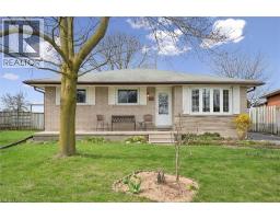 26 PARKHILL Court, Kitchener, Ontario