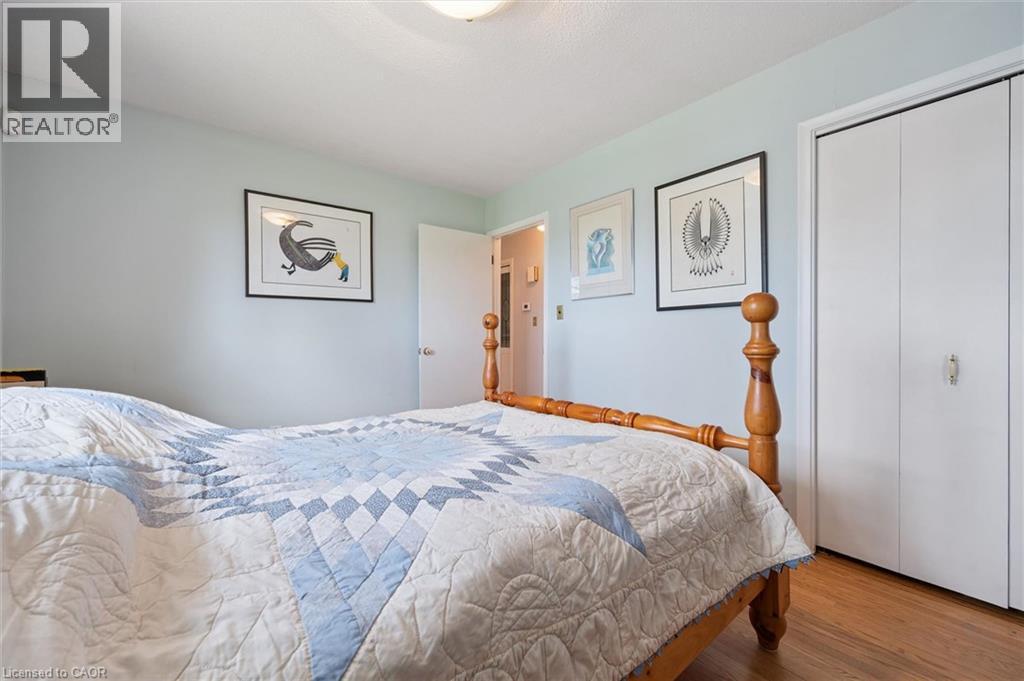 26 Parkhill Court, Kitchener, Ontario  N2C 2C4 - Photo 15 - 40822376