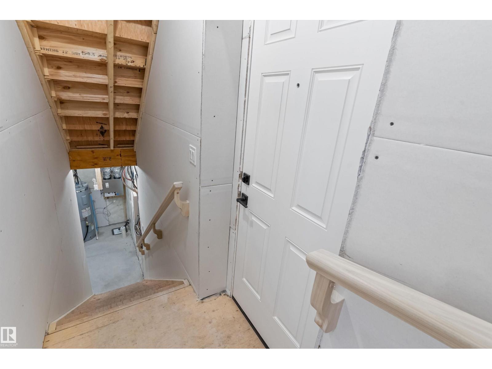 1052 14 Av Nw, Edmonton, Alberta  T6T 2W7 - Photo 34 - E4477566