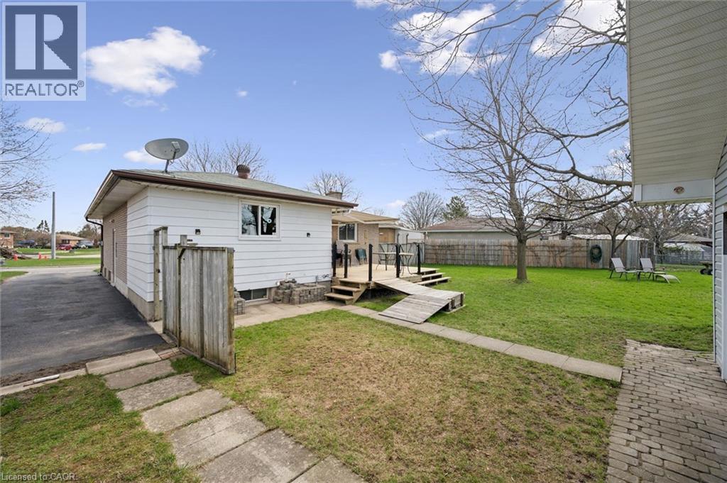 26 Parkhill Court, Kitchener, Ontario  N2C 2C4 - Photo 35 - 40822376