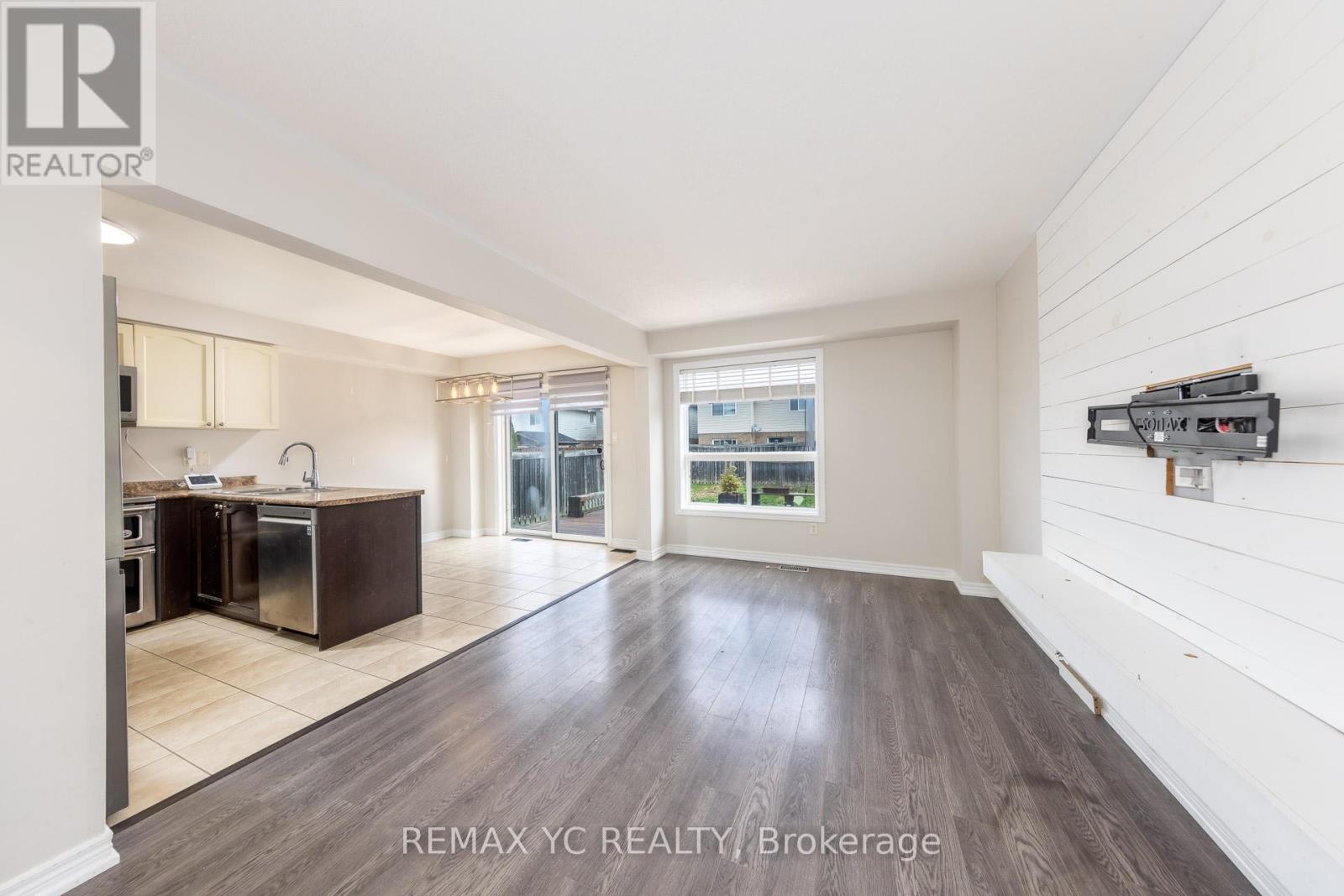 47 Mcmulkin Street, New Tecumseth, Ontario  L9R 0A7 - Photo 12 - N13033496