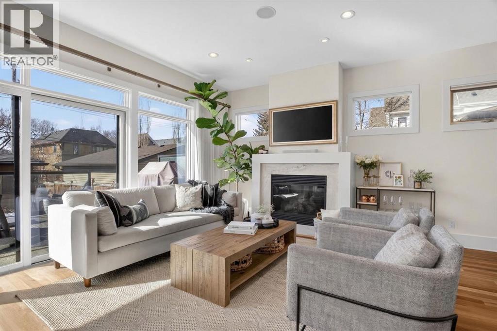 2011 43 Avenue SW, Calgary, Alberta  T2T 2N3 - Photo 4 - A2302386