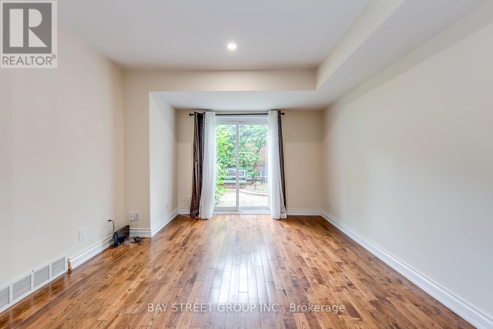 4351 DUBLIN CRESCENT, Burlington, Ontario