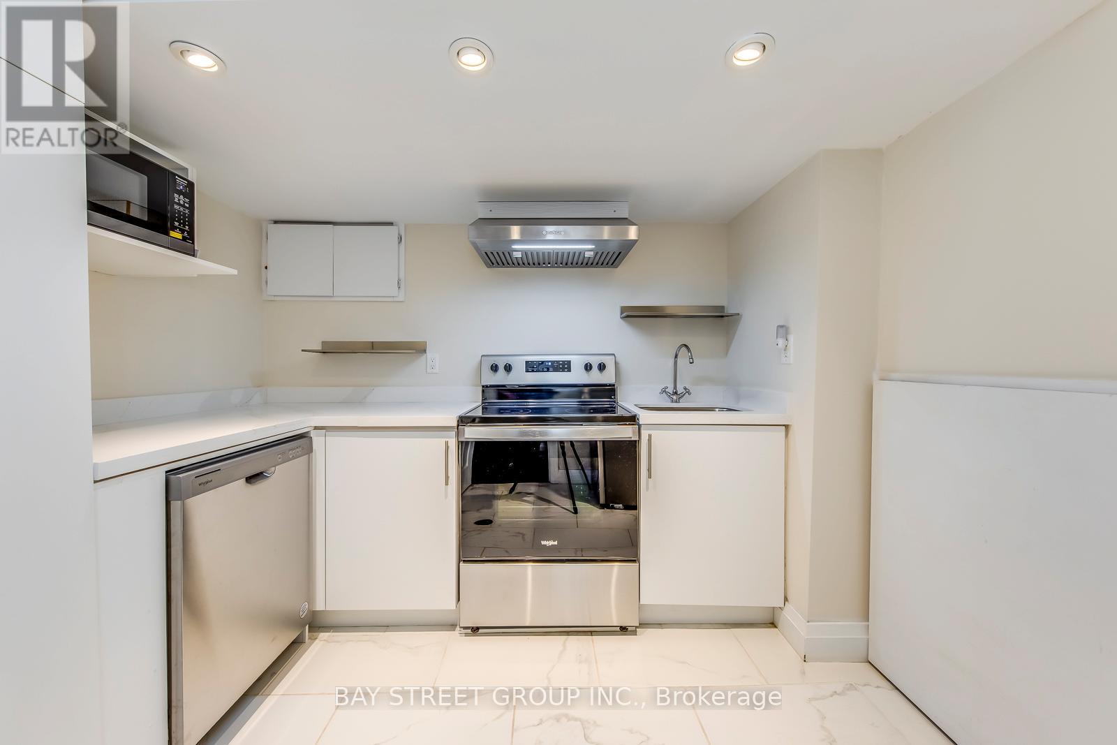 4351 Dublin Crescent, Burlington, Ontario  L7L 2S4 - Photo 3 - W13033484