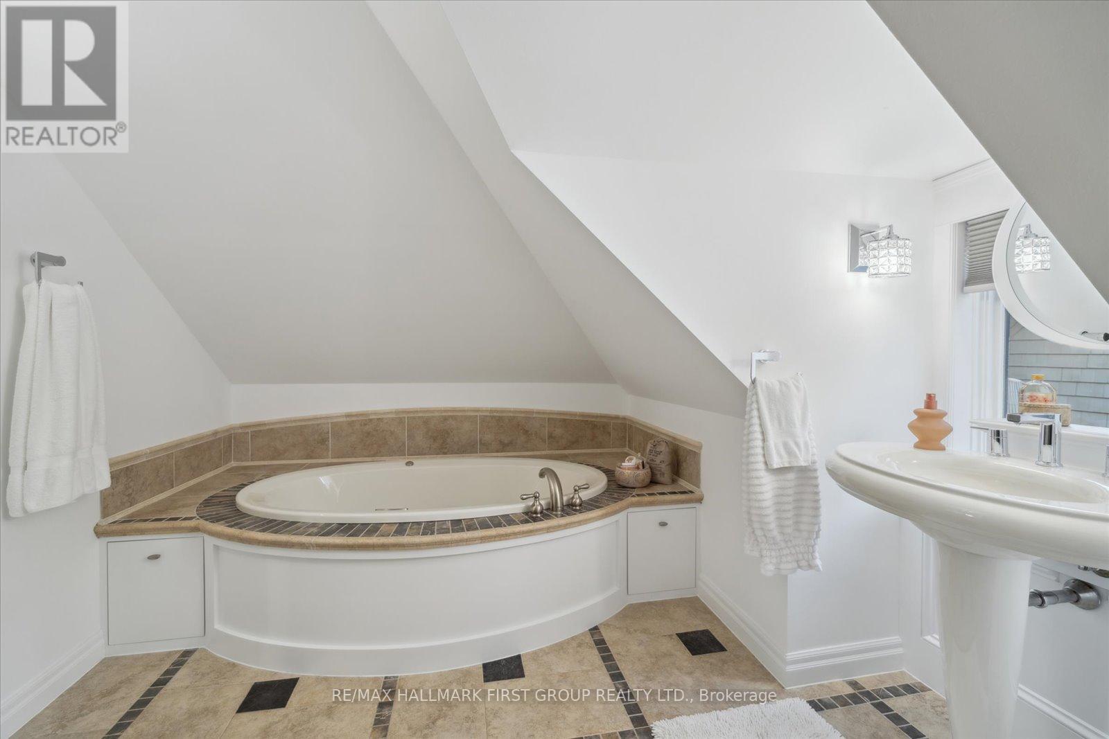 134 Front Street E, Whitby, Ontario  L1N 1A1 - Photo 33 - E12821054