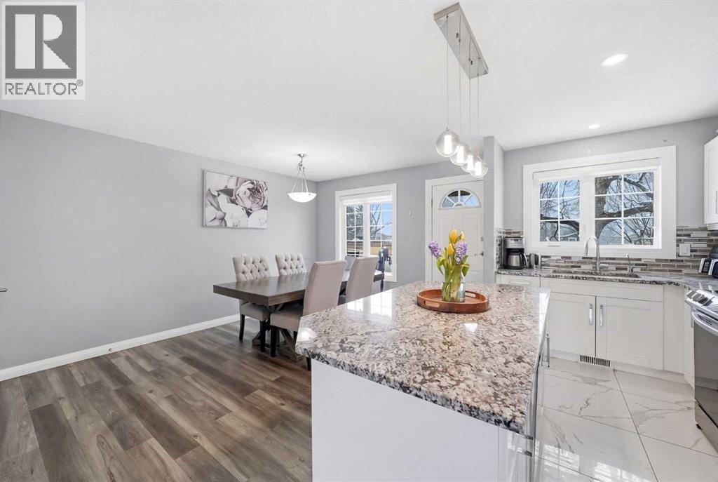 72 Abberfield Court Ne, Calgary, Alberta  T2A 7N4 - Photo 11 - A2301952