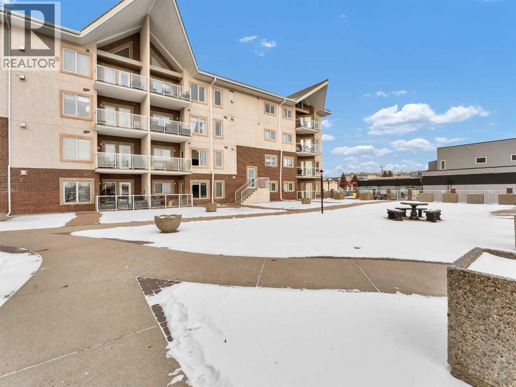 208, 1182 Southview Drive SE, Medicine Hat, Alberta  T1B 4L2 - Photo 43 - A2282062
