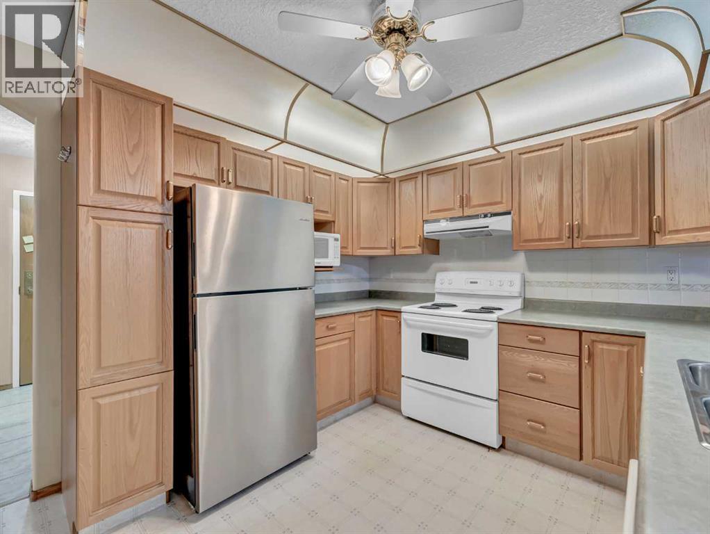 208, 1182 Southview Drive SE, Medicine Hat, Alberta  T1B 4L2 - Photo 9 - A2282062