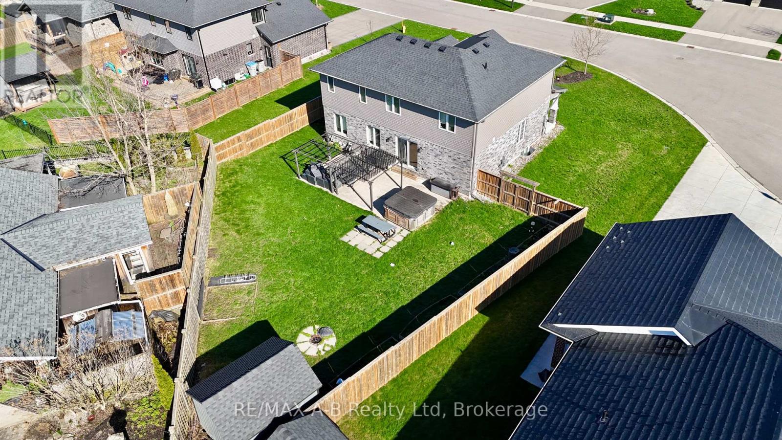 94 Wilson Court, St. Marys, Ontario  N4X 0B6 - Photo 35 - X12738114