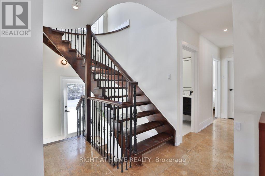 471 Country Club Crescent, Mississauga, Ontario  L5J 2P9 - Photo 20 - W12944366