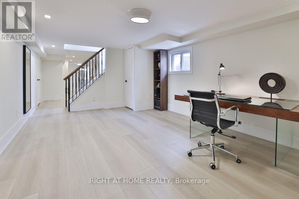 471 Country Club Crescent, Mississauga, Ontario  L5J 2P9 - Photo 36 - W12944366