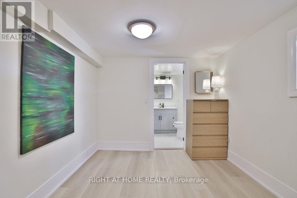 471 Country Club Crescent, Mississauga, Ontario  L5J 2P9 - Photo 43 - W12944366