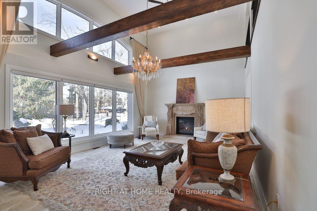 471 Country Club Crescent, Mississauga, Ontario  L5J 2P9 - Photo 5 - W12944366