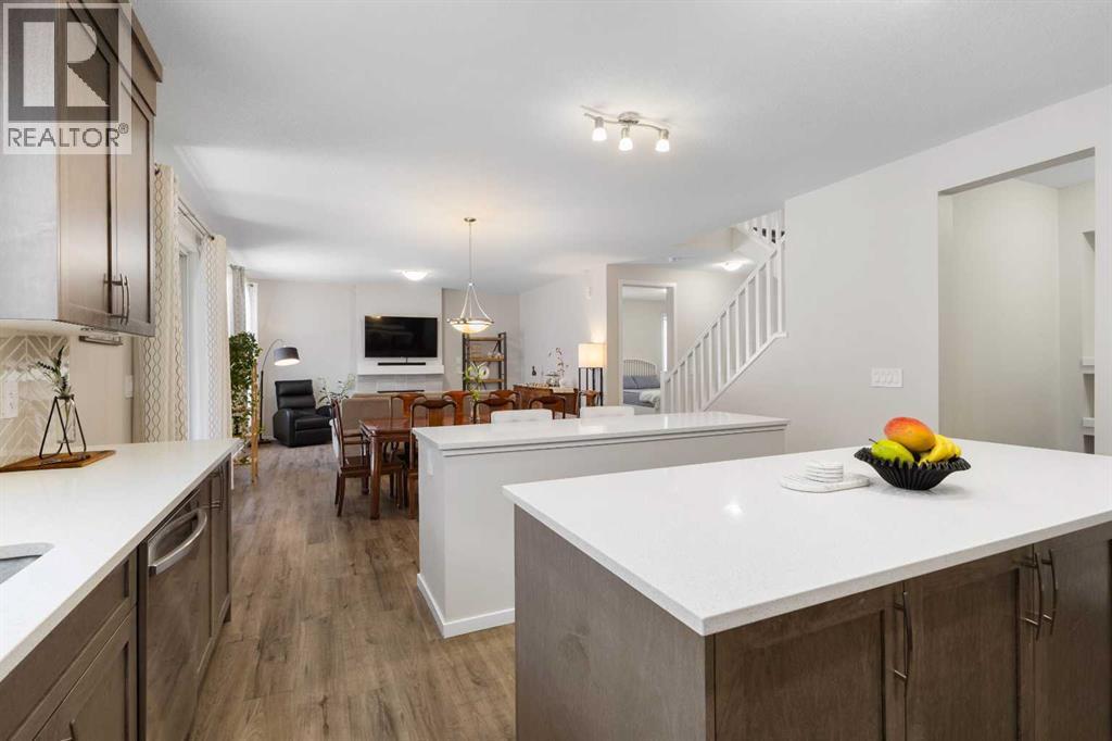 33 Carringham Heights NW, Calgary, Alberta  T3P 1V9 - Photo 11 - A2302218