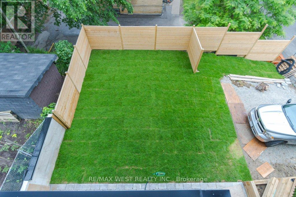 63 Lonborough Avenue, Toronto, Ontario  M6M 1X2 - Photo 16 - W12953792