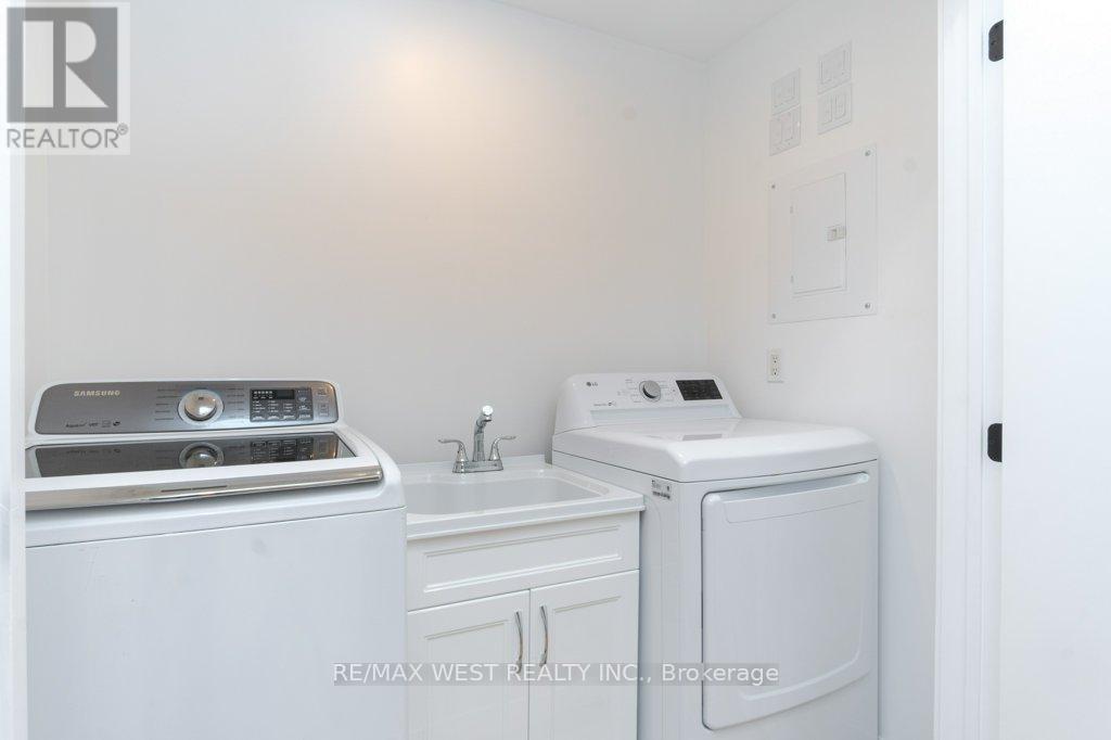 63 Lonborough Avenue, Toronto, Ontario  M6M 1X2 - Photo 6 - W12953792