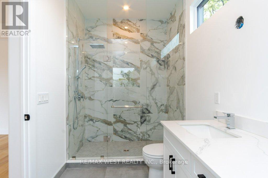 63 Lonborough Avenue, Toronto, Ontario  M6M 1X2 - Photo 11 - W12953792