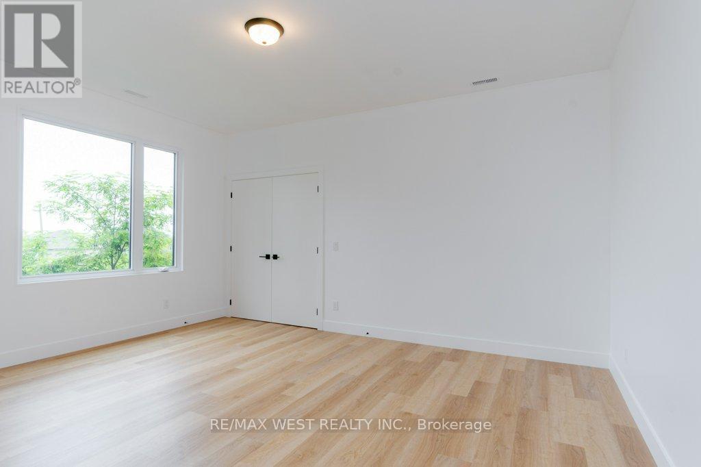 63 Lonborough Avenue, Toronto, Ontario  M6M 1X2 - Photo 26 - W12953792