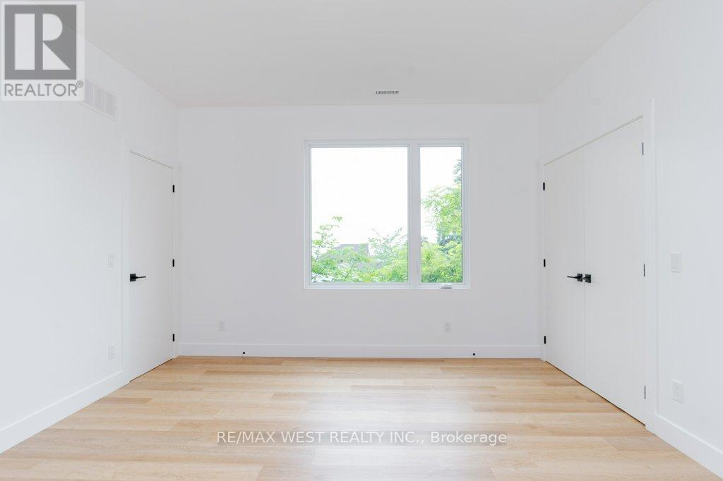 63 Lonborough Avenue, Toronto, Ontario  M6M 1X2 - Photo 28 - W12953792