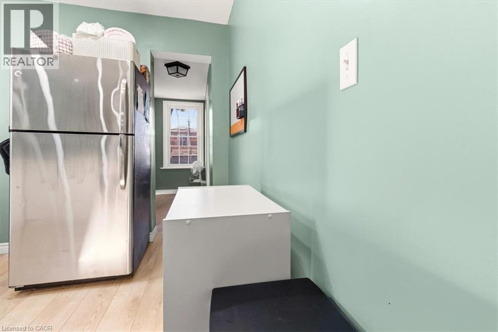 29 Wexford Avenue N, Hamilton, Ontario  L8H 4M2 - Photo 9 - 40823480