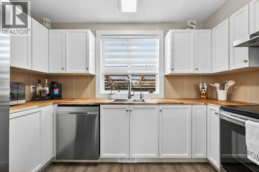 370 Prestwick Circle SE, Calgary, Alberta  T2Z 4P4 - Photo 10 - A2302471