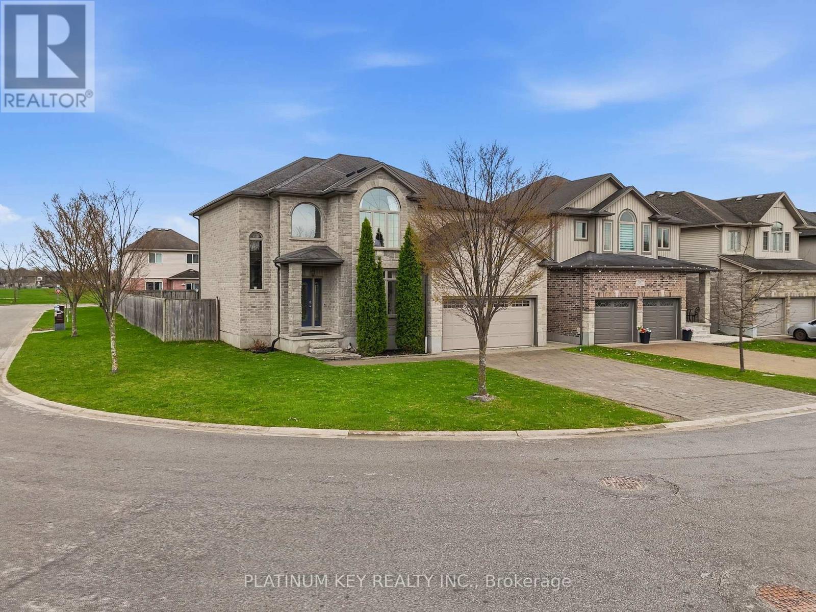 979 Moy Crescent, London North, Ontario  N6G 0B6 - Photo 2 - X13033536