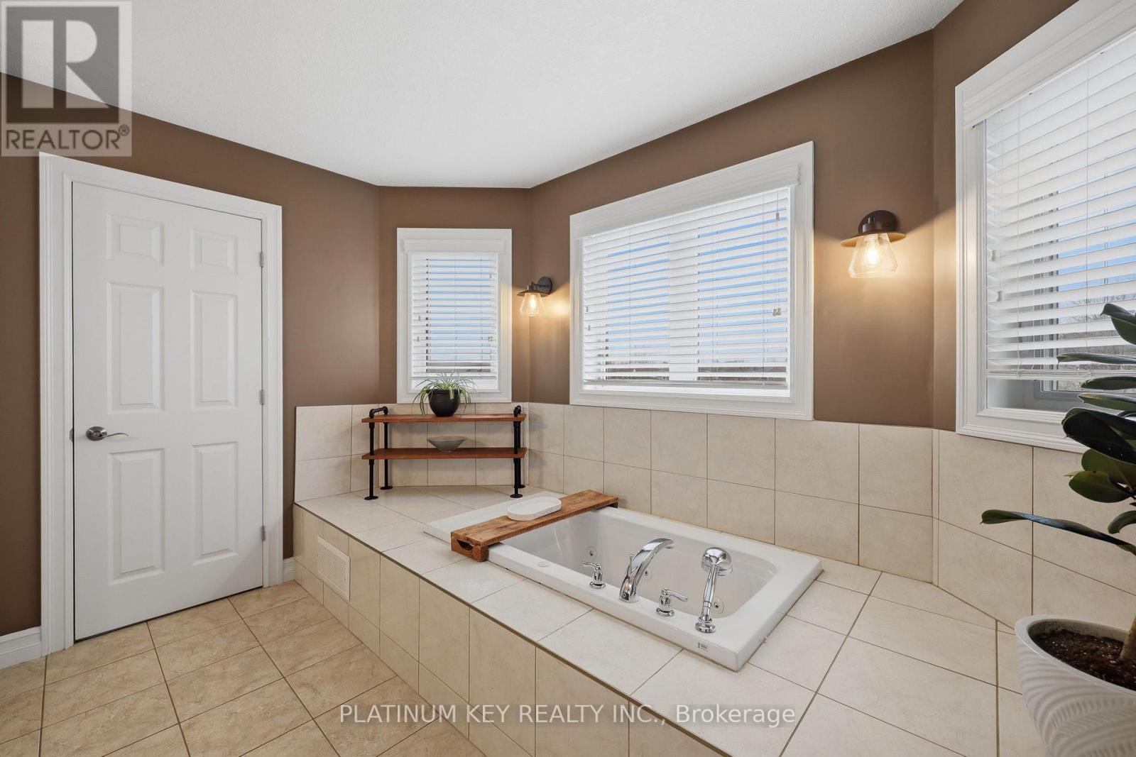 979 Moy Crescent, London North, Ontario  N6G 0B6 - Photo 22 - X13033536