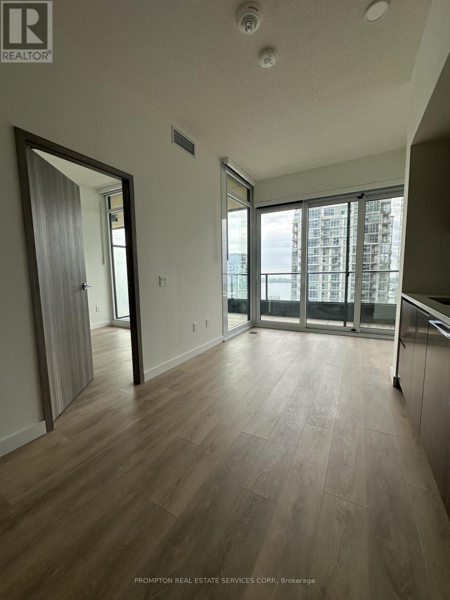 3509 - 1 Concord Cityplace Way, Toronto, Ontario  M5V 0X3 - Photo 13 - C13033508