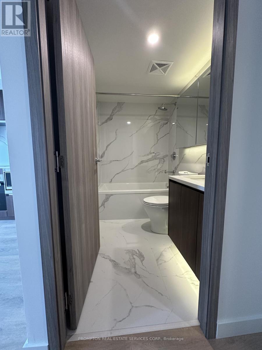 3509 - 1 Concord Cityplace Way, Toronto, Ontario  M5V 0X3 - Photo 14 - C13033508