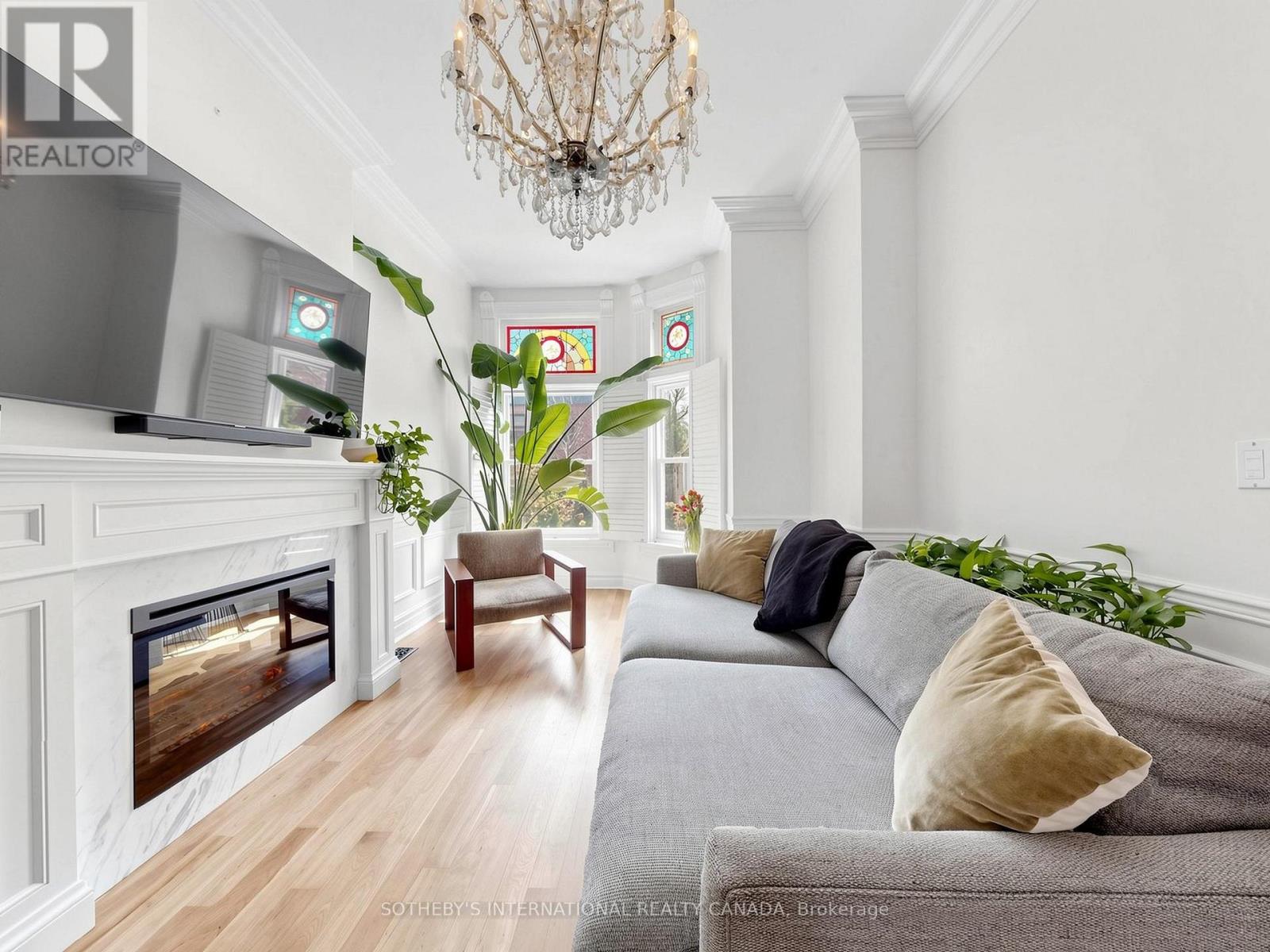 328 Wellesley Street E, Toronto, Ontario  M4X 1H3 - Photo 7 - C13033518