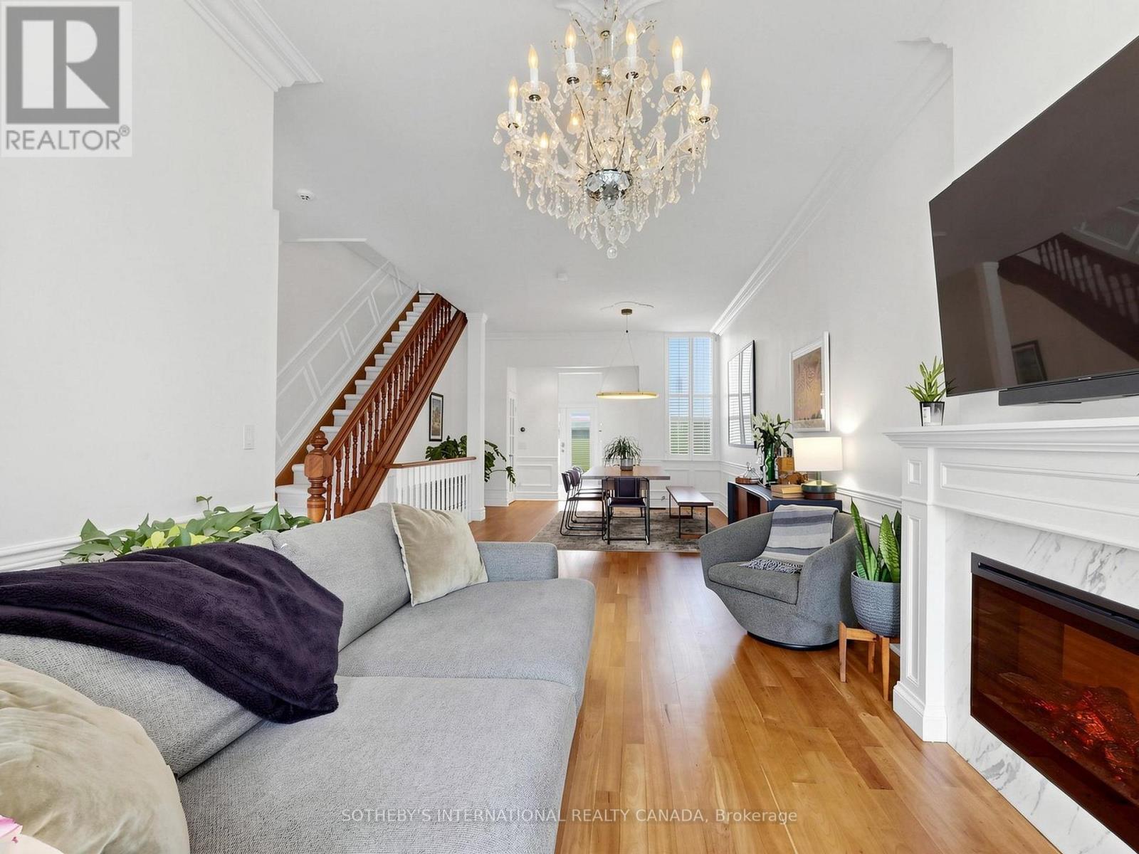 328 Wellesley Street E, Toronto, Ontario  M4X 1H3 - Photo 8 - C13033518