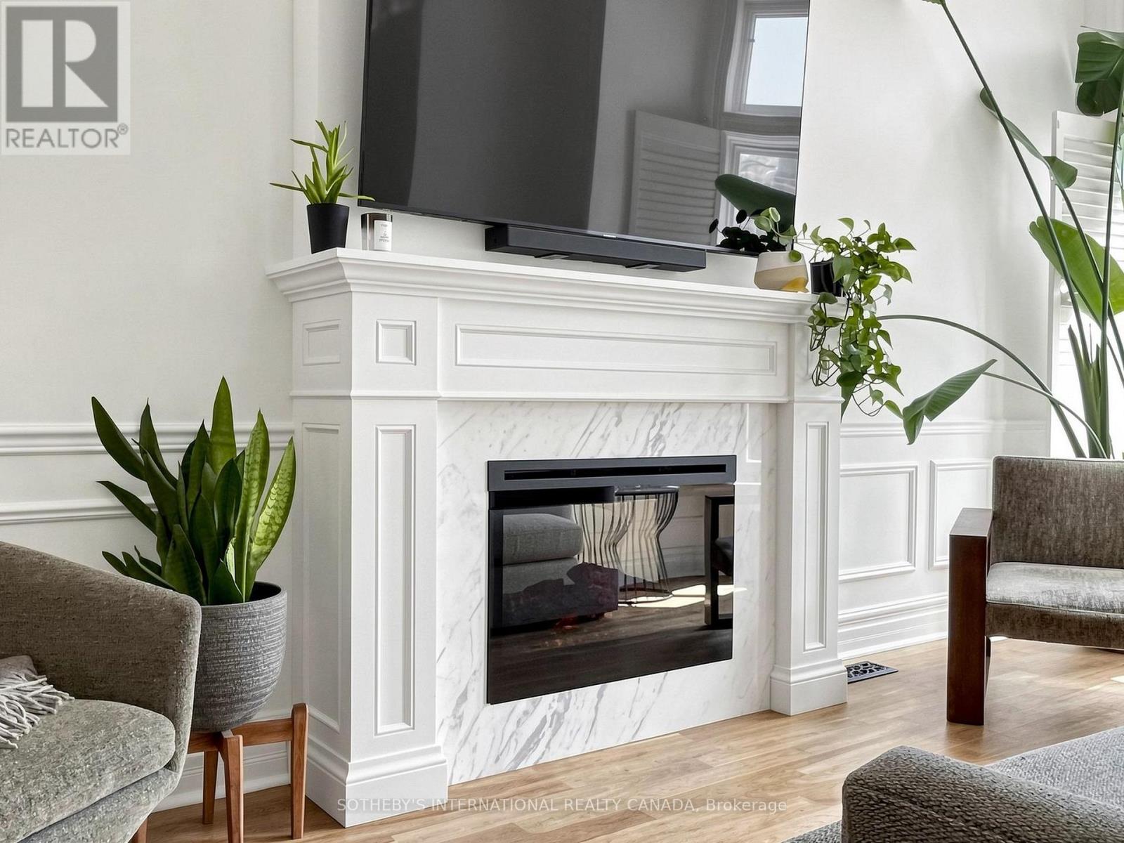 328 Wellesley Street E, Toronto, Ontario  M4X 1H3 - Photo 9 - C13033518