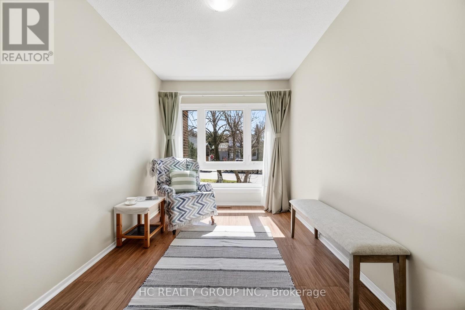 40 South Shields Avenue, Toronto, Ontario  M1V 1T6 - Photo 9 - E13033564